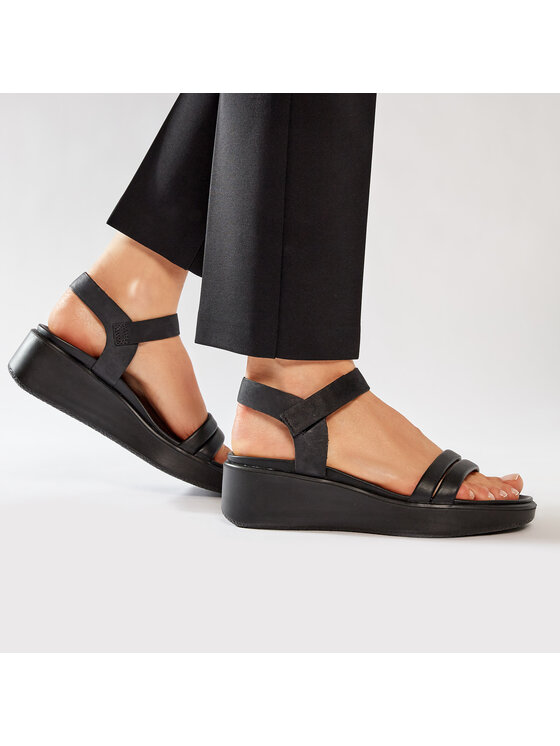 ECCO ECCO Sandály Flowt Wedge Lx W 27330351052 Černá