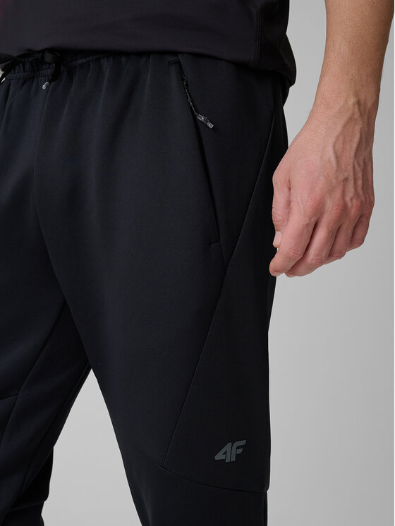 4F 4F Spodnie dresowe VICTORY PACK Czarny Regular Fit