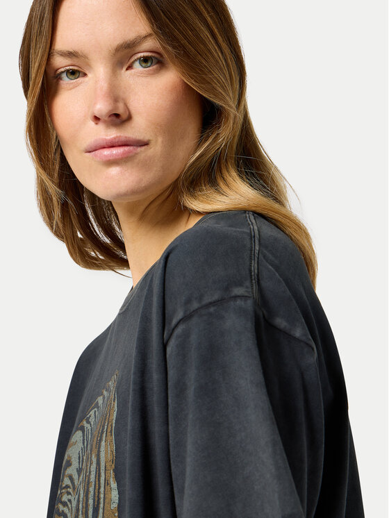 Wrangler Wrangler T-shirt 112356445 Crna Oversize