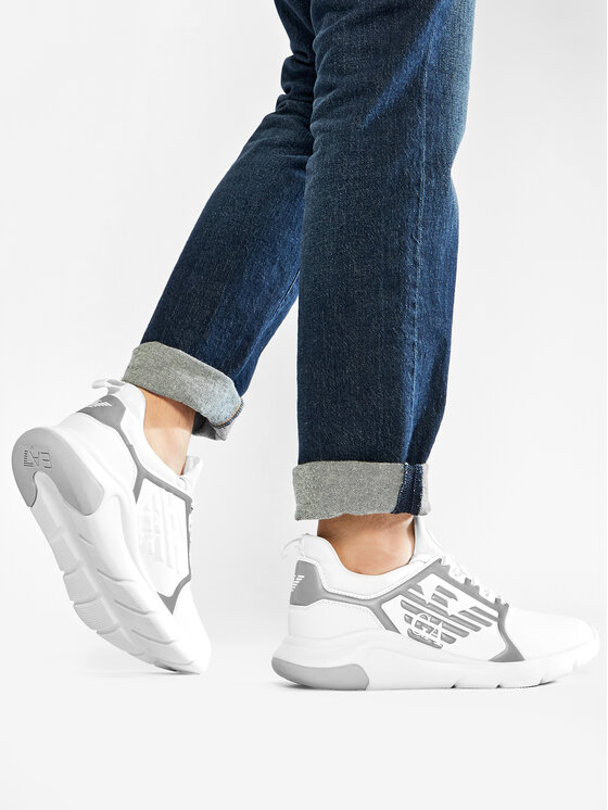 EA7 Emporio Armani EA7 Emporio Armani Сникърси X8X057 XCC55 00175 Бял