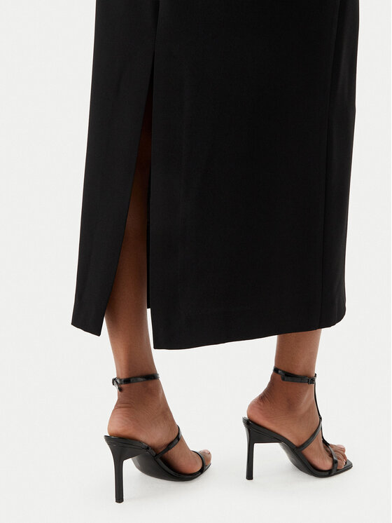 LOLA CASADEMUNT LOLA CASADEMUNT Koktejlové šaty MS2616048 Čierna Slim Fit