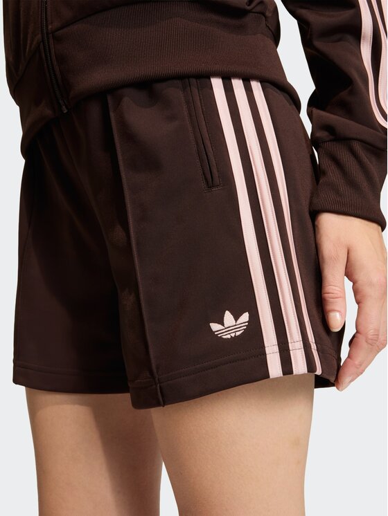 adidas adidas Szorty materiałowe Firebird Classic Brązowy