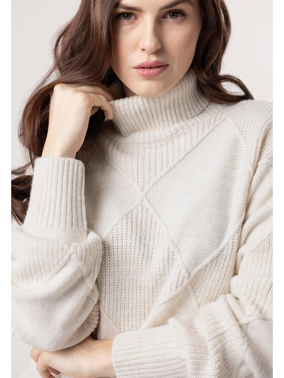 QUIOSQUE QUIOSQUE Sweter 6TN001 Écru Regular Fit