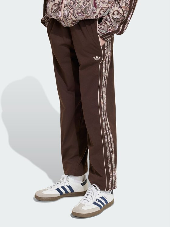 adidas adidas Spodnie dresowe 169817 Brązowy ciemny Loose Fit