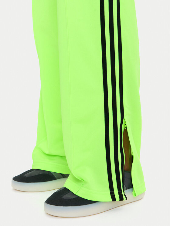adidas adidas Спортивні штани adicolor Classic Firebird JW1228 Зелений Loose Fit