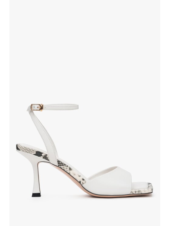 Estro Estro Σανδάλια ER00117195 Μπεζ