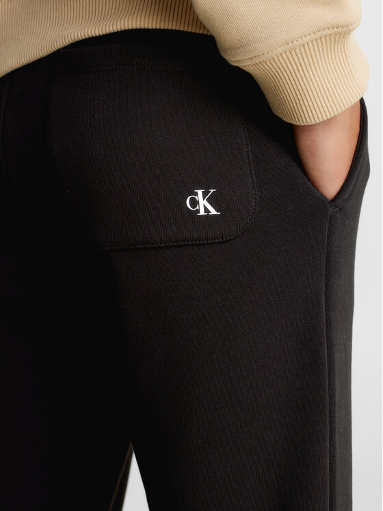 Calvin Klein Jeans Calvin Klein Jeans Donji dio trenerke Logo IU0IU00604 Crna Regular Fit