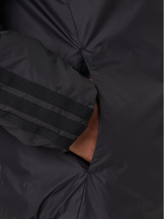 adidas adidas Zimska jakna Essentials Climawarm 3-Stripes KB8149 Črna Regular Fit