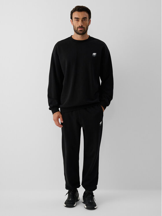 4F 4F Spodnie dresowe IRON MODE Czarny Regular Fit