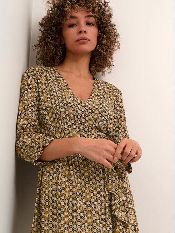 Cream Cream Každodenní šaty Crtiah Wrap 10611681 Barevná Feminine Fit