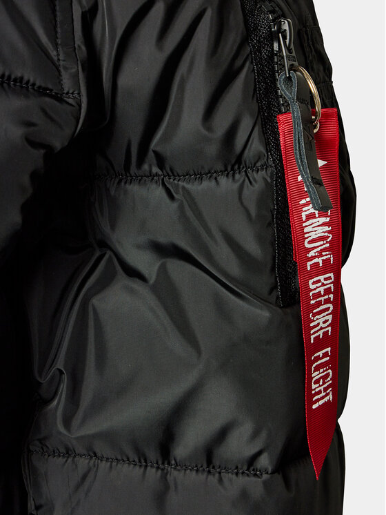 Alpha Industries Alpha Industries Kurtka zimowa 118113 Czarny Regular Fit