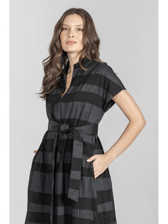 Deni Cler Milano Deni Cler Milano Sukienka letnia W-DC-3213-F2-D7-90-1 Czarny A-Line Fit