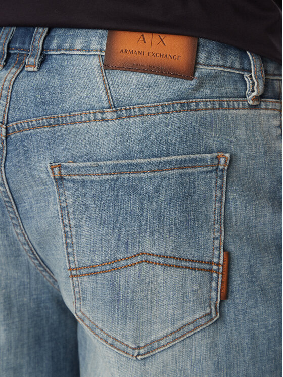 Armani Exchange Armani Exchange Džínsové šortky XM000073 AF13331 MB001 Modrá Slim Fit