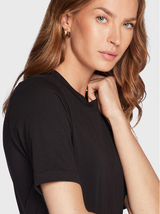 Gina Tricot Gina Tricot T-shirt Basic 17937 Crna Regular Fit