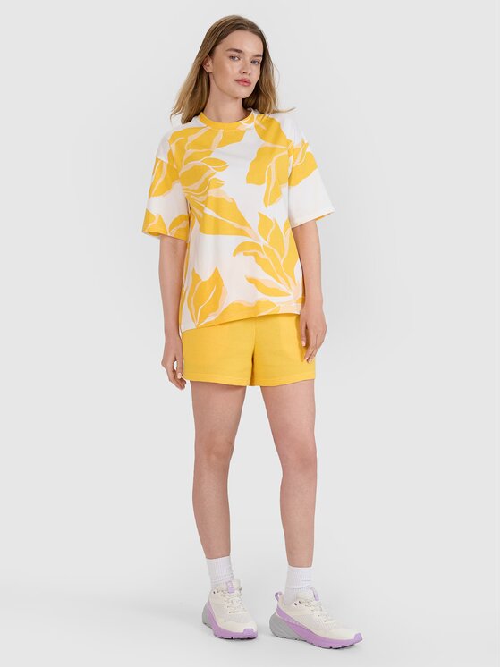 4F 4F Pantaloncini di tessuto 4FRSS25TSHOF700-71S Giallo Oversize