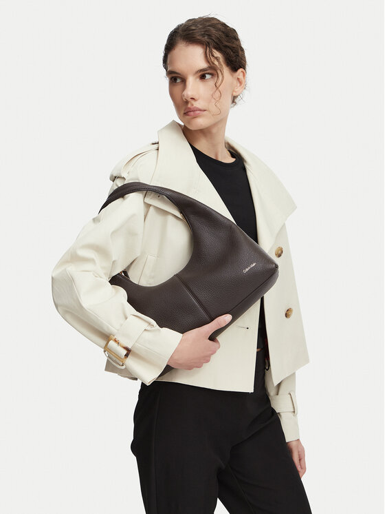 Calvin Klein Geantă Slouchy Leather Shoulder Bag LV04F3657G Maro