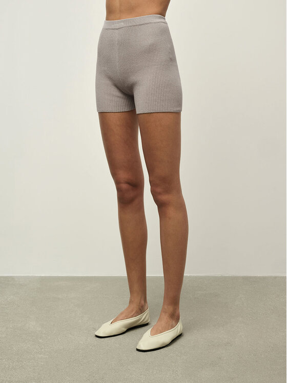 La Mania La Mania Pantaloncini sportivi EASE Beige Classic Fit