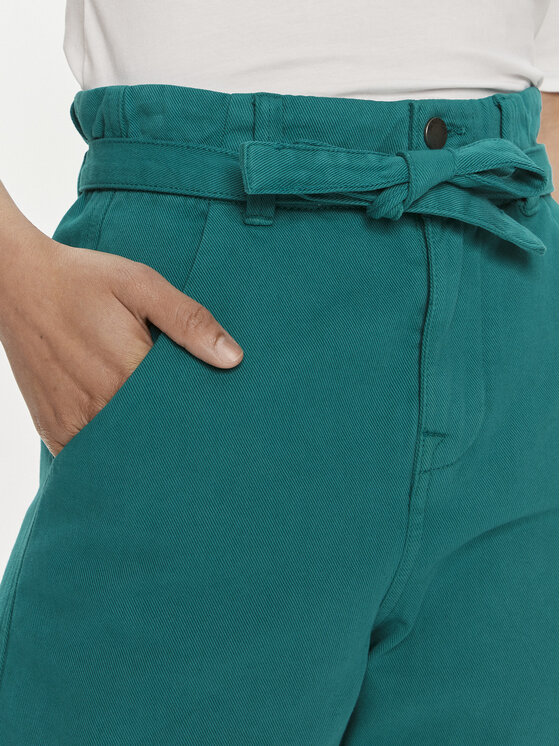 United Colors Of Benetton United Colors Of Benetton Kratke hlače iz tkanine 4DUKD9019 Zelena Regular Fit