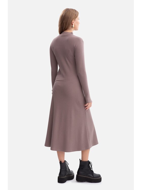 BeWear BeWear Sukienka dzianinowa b299 Brązowy Baggy Fit