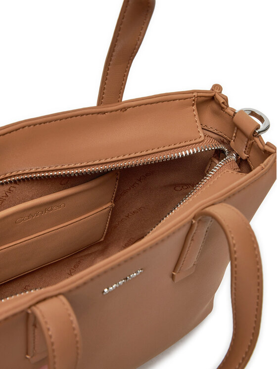 Calvin Klein Calvin Klein Ročna torba K60K612904 Rjava