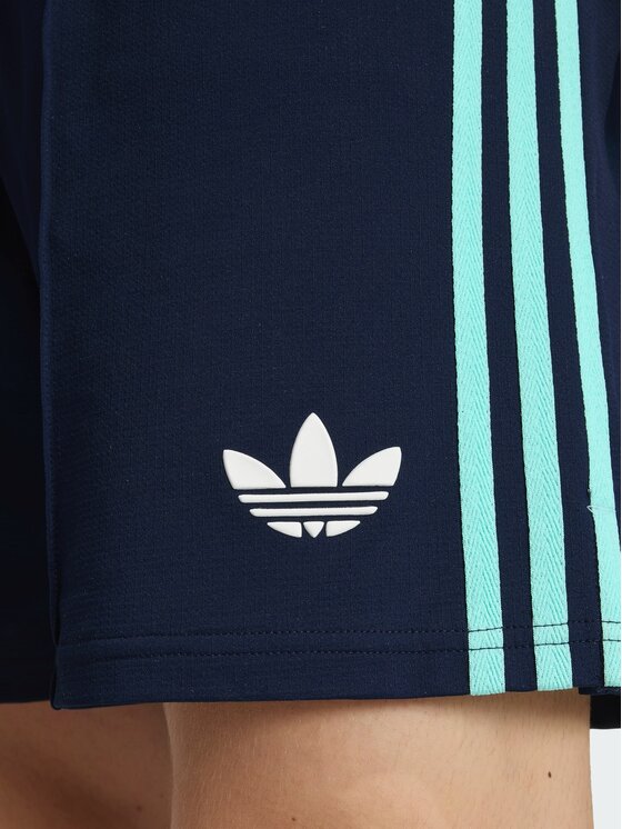 adidas adidas Szorty sportowe 165830 Niebieski jasny Regular Fit