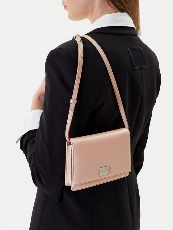 Calvin Klein Calvin Klein Geantă Hardware Flap Crossbody K60K612967 Roz