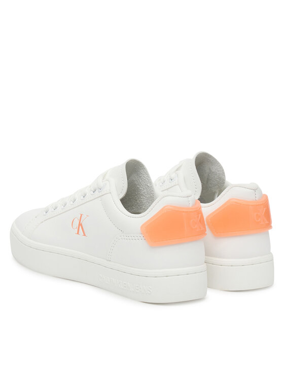 Calvin Klein Jeans Calvin Klein Jeans Laisvalaikio batai Classic Cupsole Ru Patch Lth Wn YW0YW01845 Balta