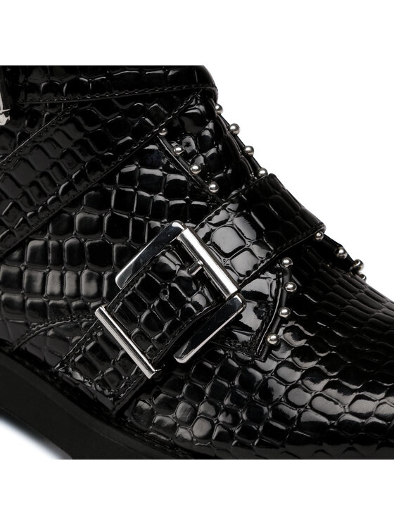 Steve madden hoofy store