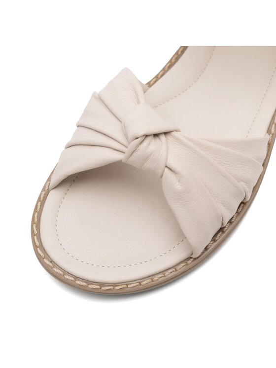 Lasocki Young Lasocki Young Сандали VERNIS CI12-3027-10 Бежов