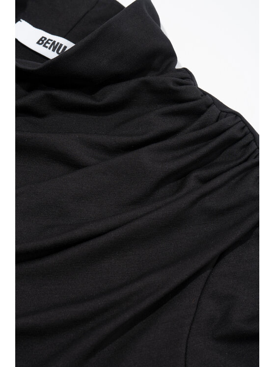 BENU BENU Úpletové šaty Z GOLFEM Čierna Slim Fit