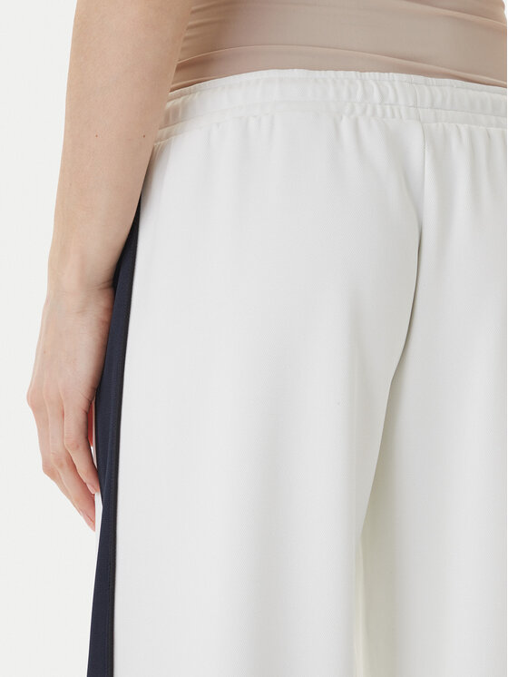 Guess Jeans Guess Jeans Pantaloni trening W6GBB6 KB212 Alb Relaxed Fit