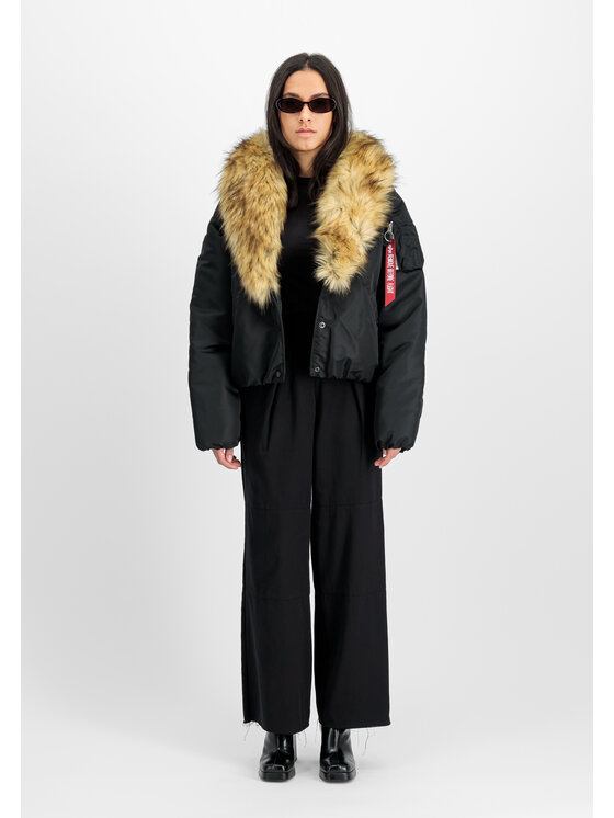 Alpha Industries Alpha Industries Kurtka bomber MOD Fur Bomber Jacket Women Czarny Relaxed Fit