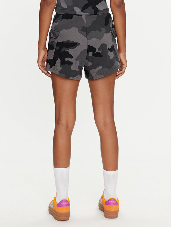 adidas adidas Спортивні шорти Essentials 3-Stripes Camo-Print IX3707 Сірий Loose Fit