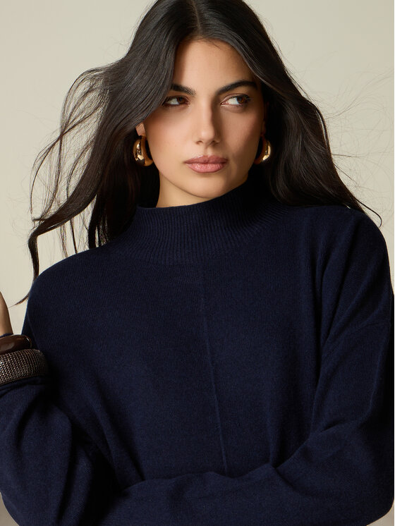 Oltre Oltre Maglione M147E002155N034 Blu Regular Fit