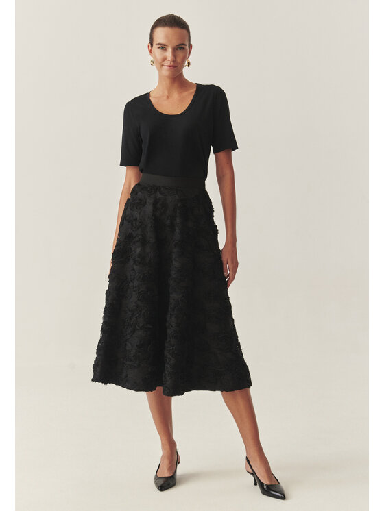 TATUUM Tatuum Spódnica midi DIANAKA 2 Czarny Flare Fit