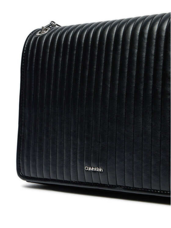 Calvin Klein Calvin Klein Torbica Mini Line Quilt Shoulder Bag K60K613080 Crna