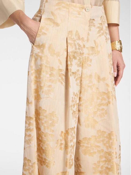 Elena Mirò Elena Mirò Pantaloni di tessuto P024P000477N001 Crema Cropp Fit