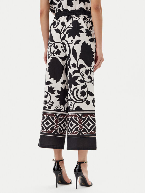 Gaudi Gaudi Culottes nohavice 511FD25011 Čierna Relaxed Fit