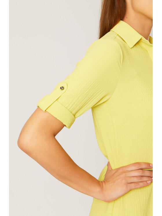 QUIOSQUE QUIOSQUE Každodenné šaty 4LM007 Žltá Regular Fit