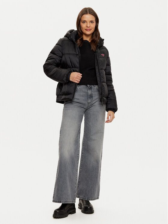 Guess Guess Pernata jakna W4PL3M WH0J0 Crna Regular Fit