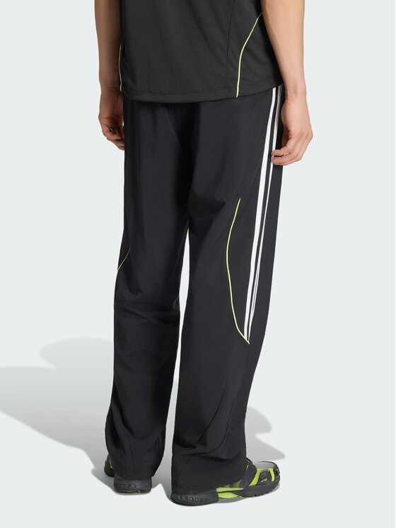 adidas adidas Teplákové nohavice 170070 Čierna Regular Fit
