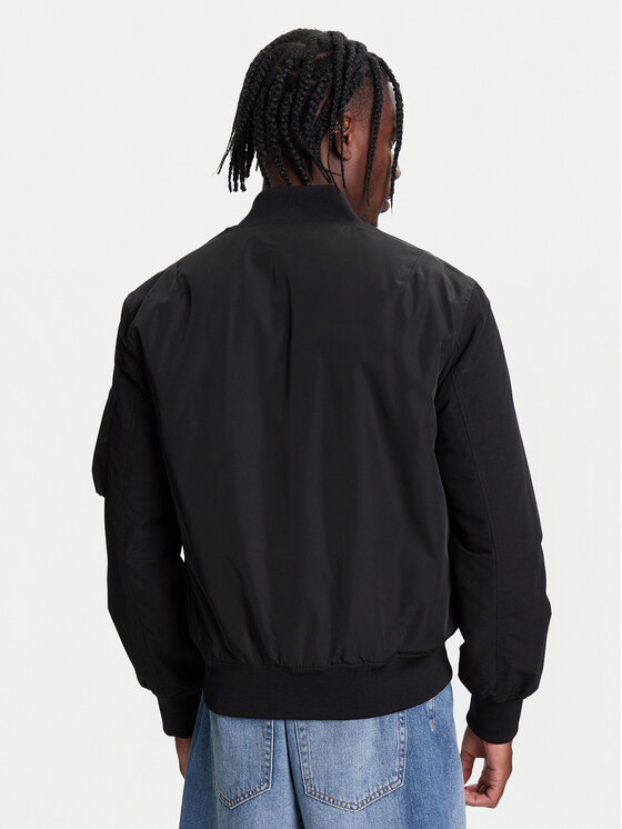 United Colors Of Benetton United Colors Of Benetton Bomber 2ZPSUN06G Crna Regular Fit