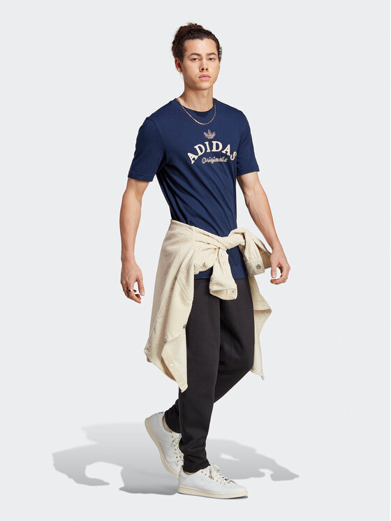 adidas adidas Тишърт Graphics Archive T-Shirt IC5764 Син Regular Fit