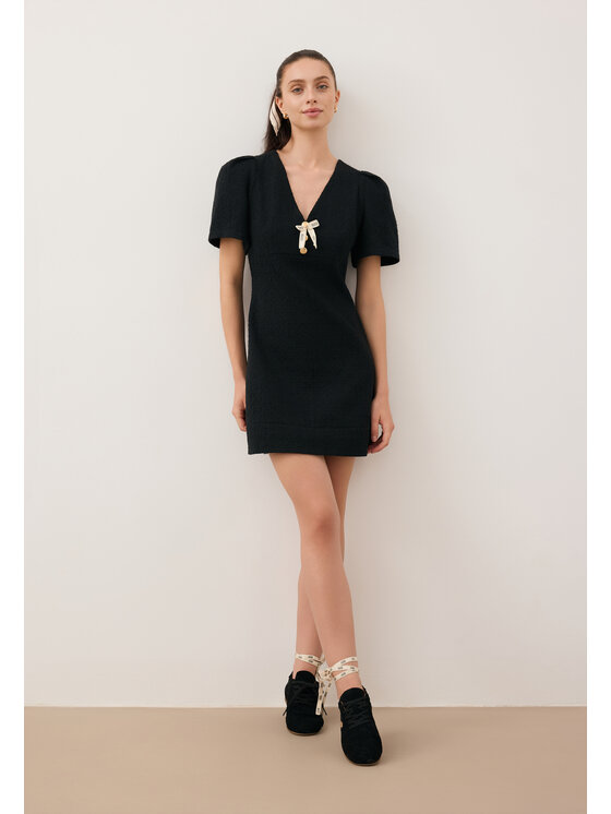 BIZUU BIZUU Sukienka codzienna TIBA Czarny Standard Fit