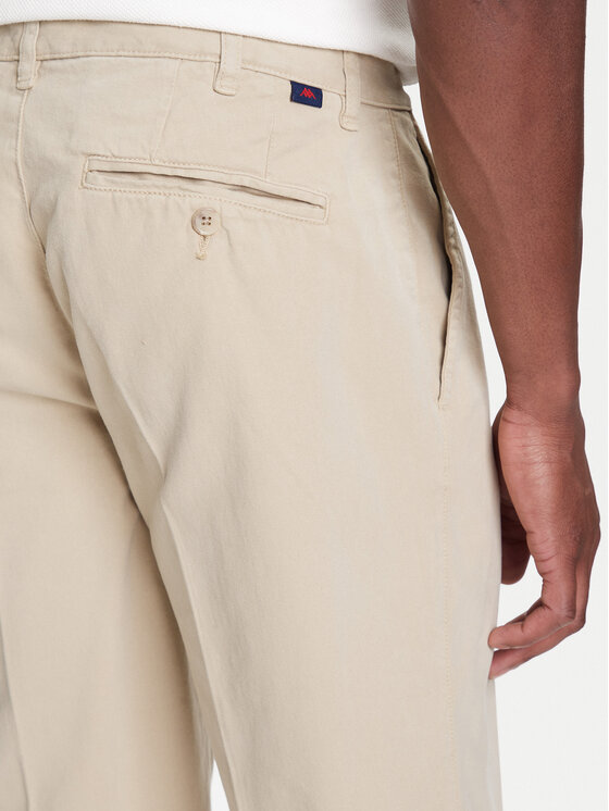 Robe di Kappa Robe di Kappa Шорти з тканини Oris 600BTI0 Бежевий Slim Fit