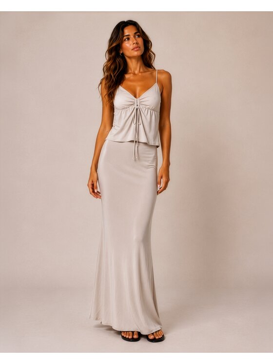 Hottie Hot Hottie Hot Σετ τοπ και φούστα NUSA letni Μπεζ Slim Fit