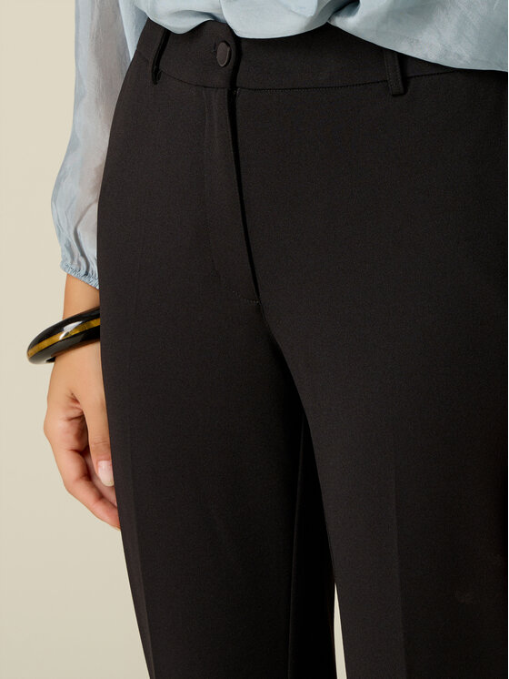 Oltre Oltre Spodnie materiałowe P079R209294N033 Czarny Regular Fit