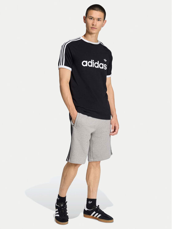 adidas adidas Pantaloni scurți sport 3-Stripes KE2433 Gri Regular Fit