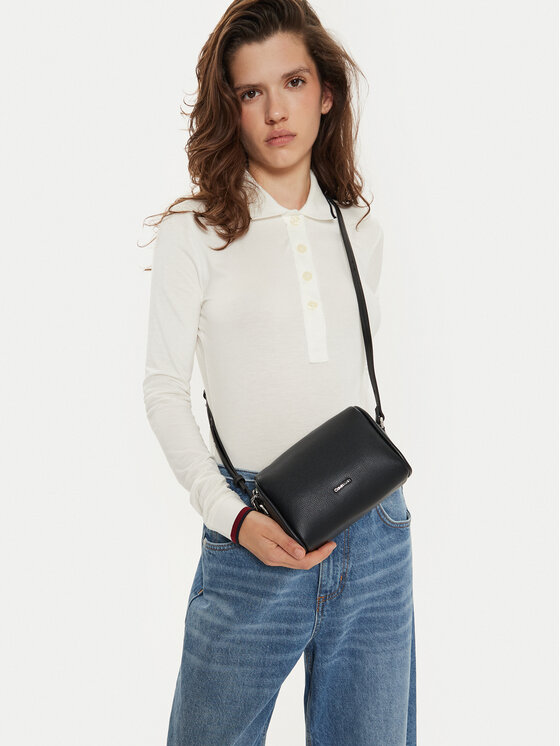 Calvin Klein Calvin Klein Käekott K60K612519 Must