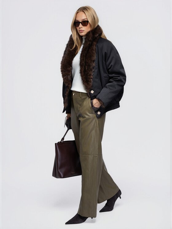 Ombre Ombre Futro OW-FR-E0010 Czarny Relaxed Fit